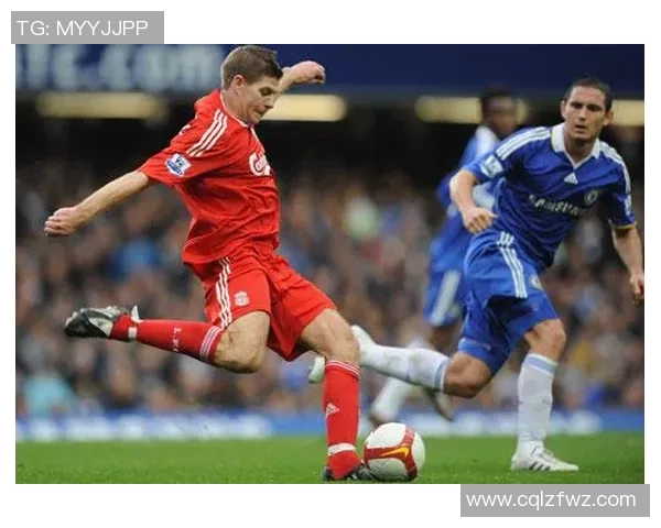 足球明星精彩射门瞬间全景展示与背后故事解析 足球明星精彩射门瞬间全景展示与背后故事解析